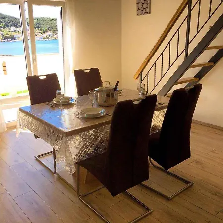 Apartman In 35929 *