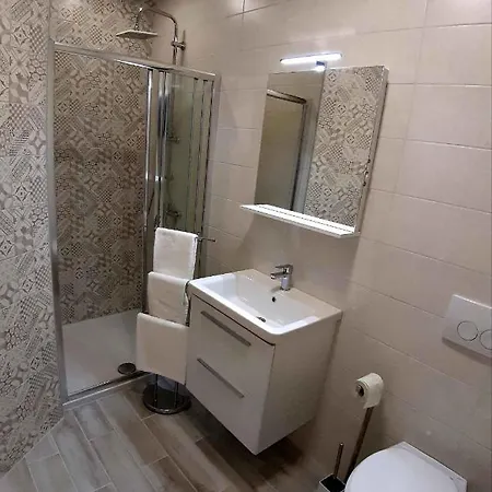 In 35929 Apartment