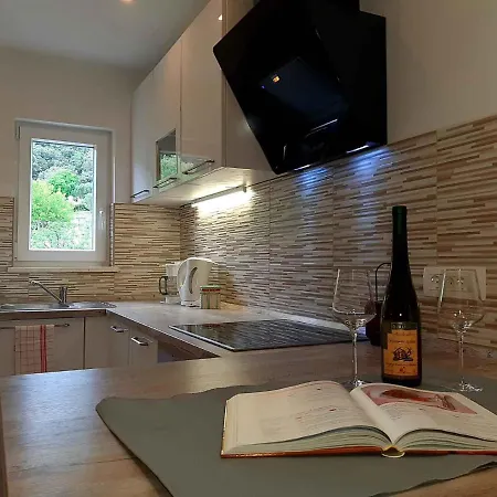 In 35929 Apartament Supetarska Draga